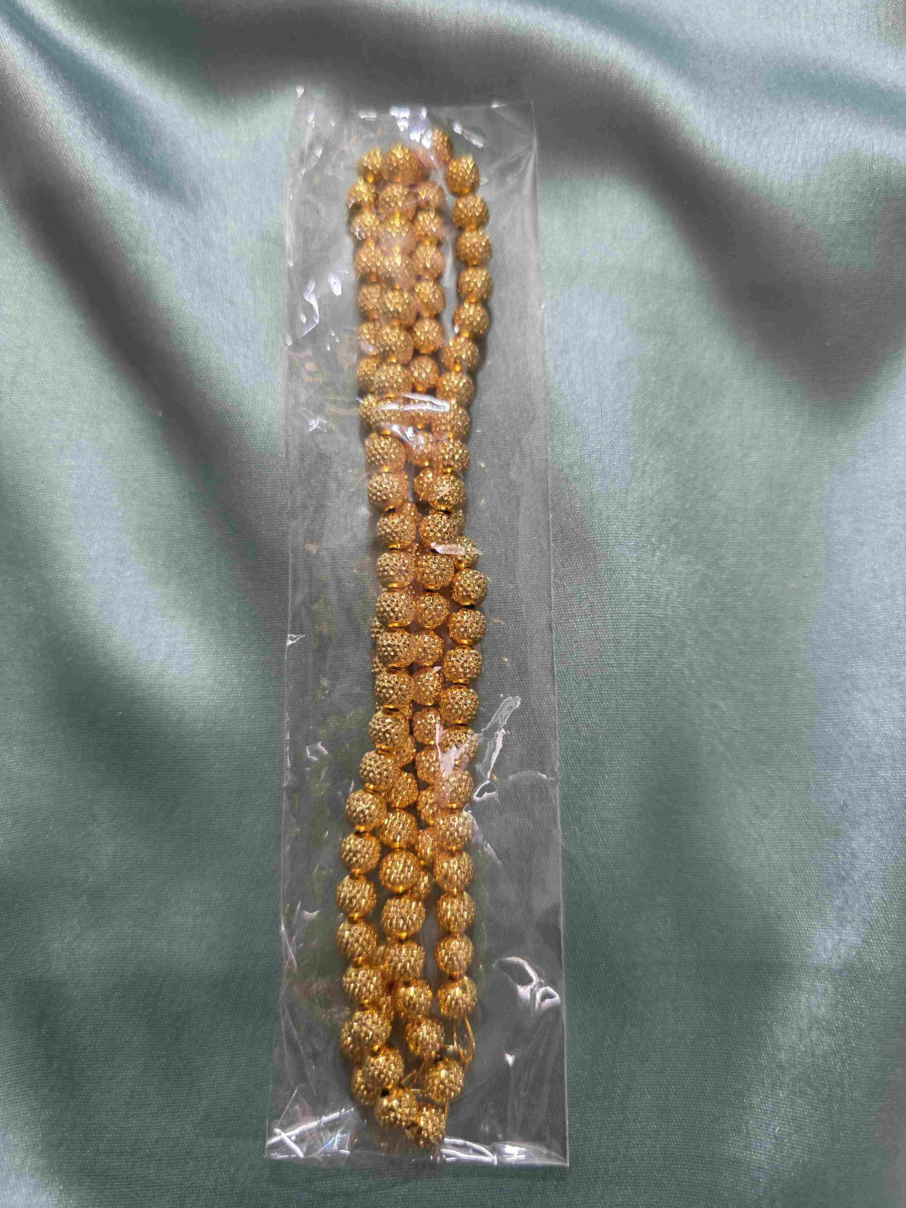 Dotted Golden bead 6 mm 